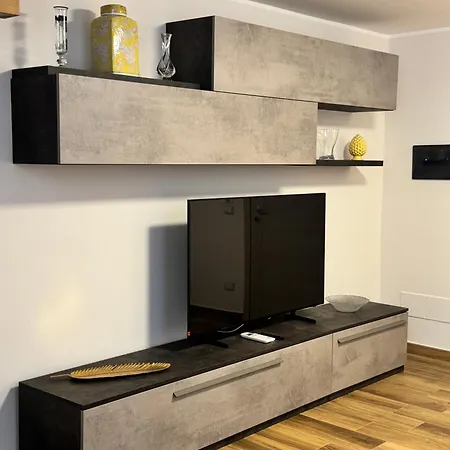 לינה וארוחת בוקר Cavour Luxury קטנזארו