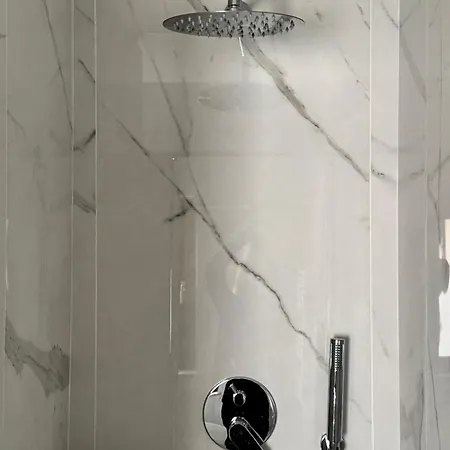 Cavour Luxury