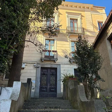 Cavour Luxury Bed and Breakfast 3*