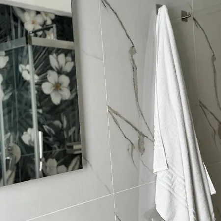 Cavour Luxury Bed and Breakfast