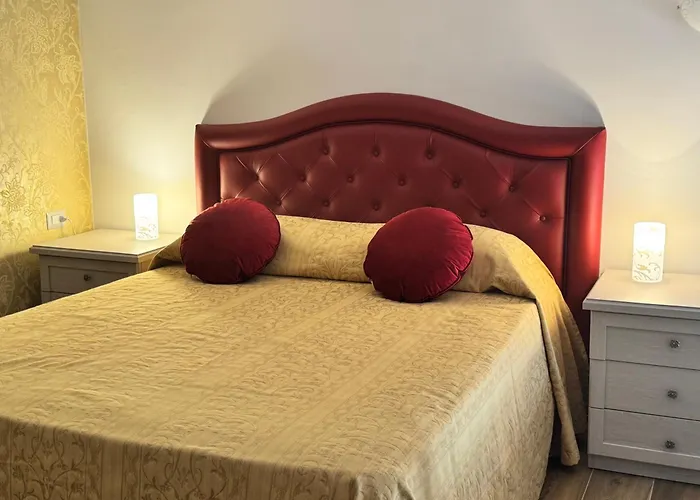 Cavour Luxury فندق مبيت وإفطار